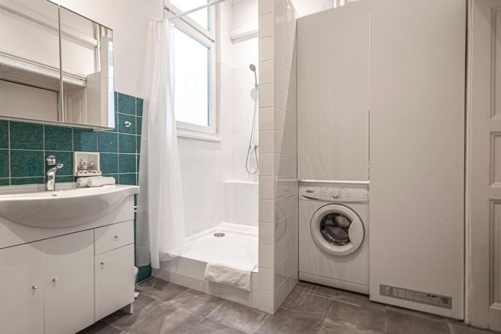 Gentleman Apartment Budapest Luaran gambar